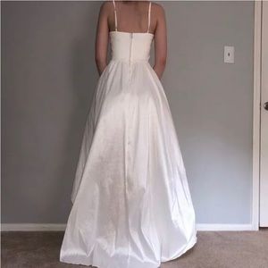 B Darlin New White solid high low size 7 dress